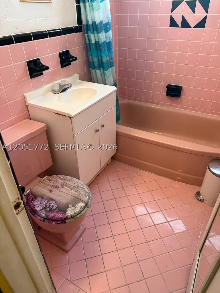 The Beverly Arms Condo - Residential Lease