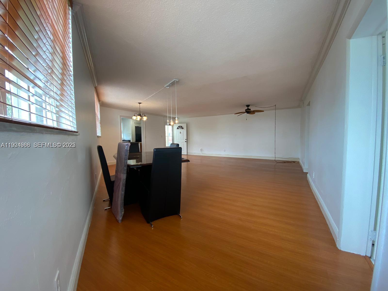 NO BAY WHITE HOUSE NO 1 C - Residential Lease
