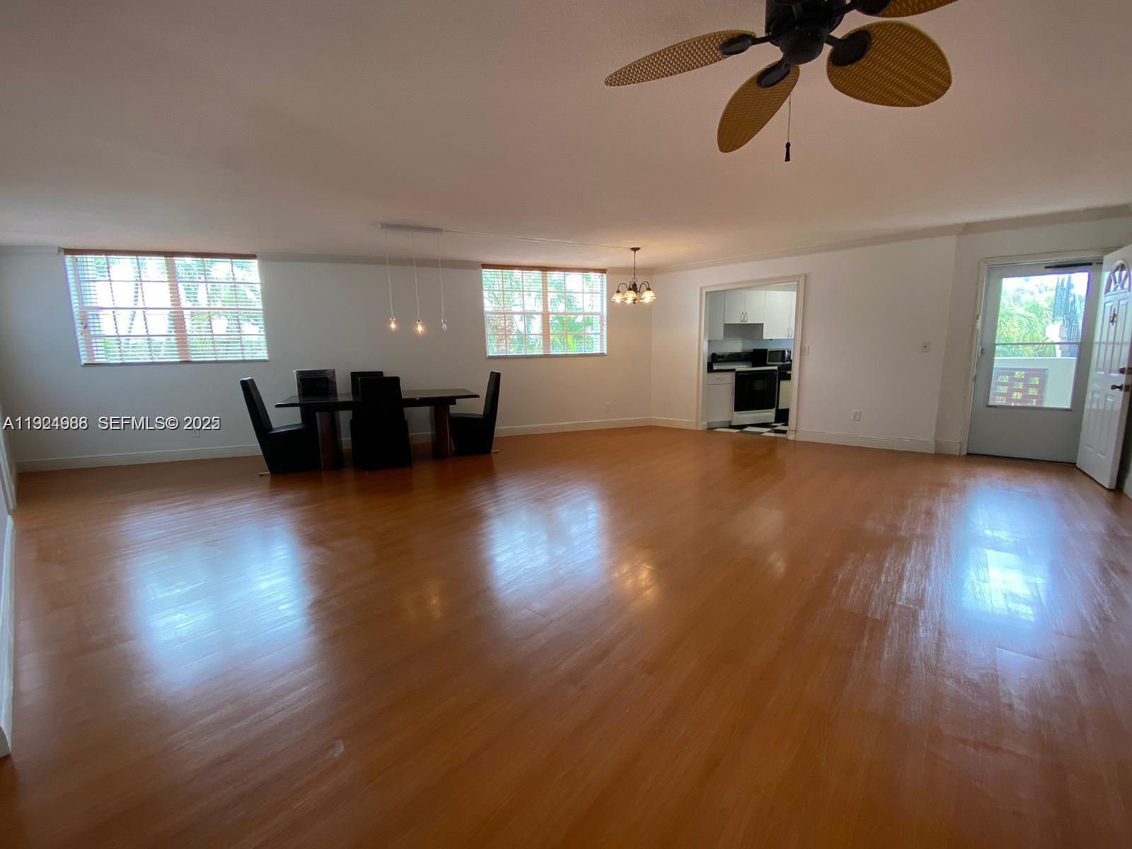 NO BAY WHITE HOUSE NO 1 C - Residential Lease