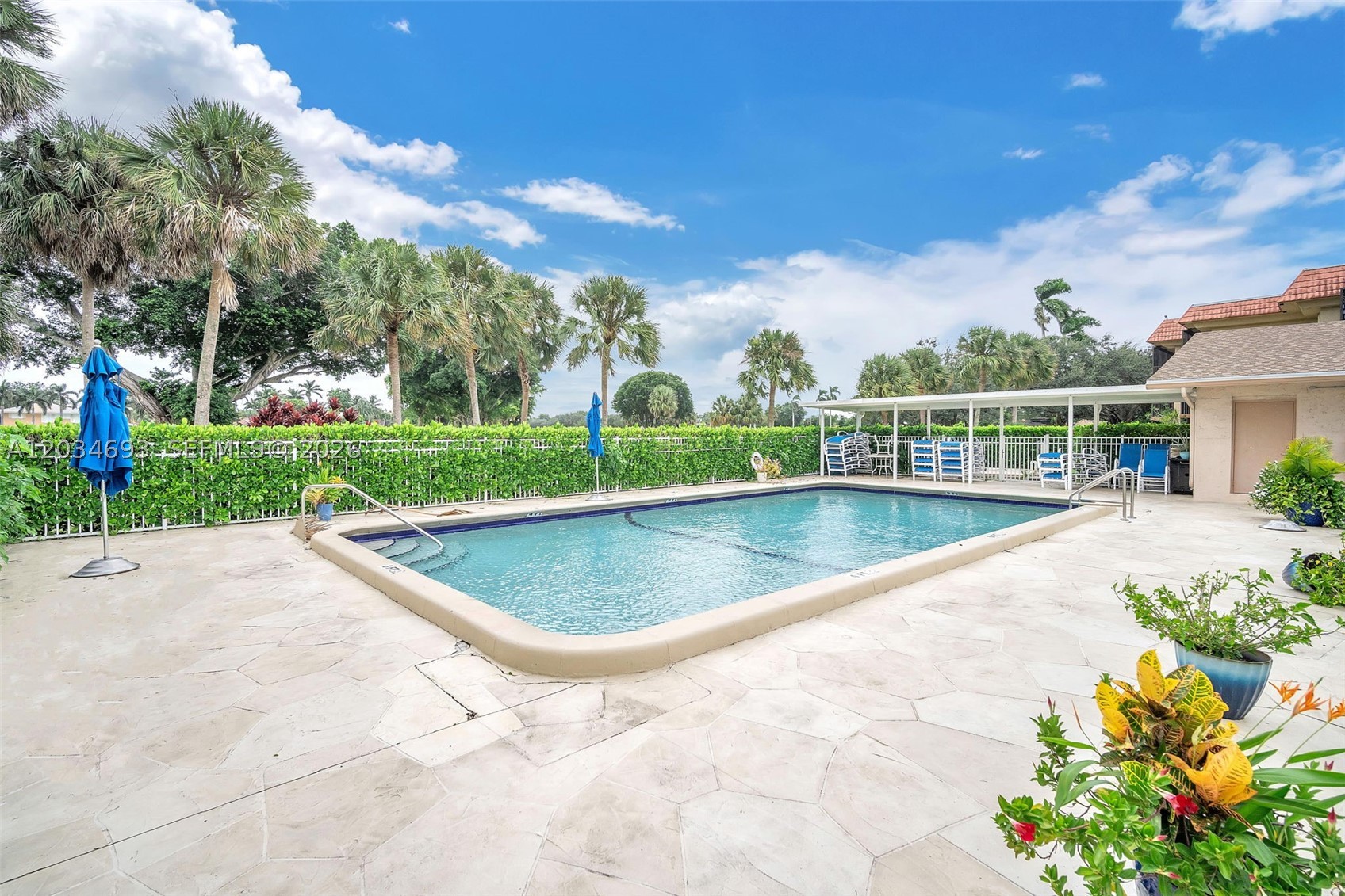 CORONADO AT JACARANDA PHA - Residential