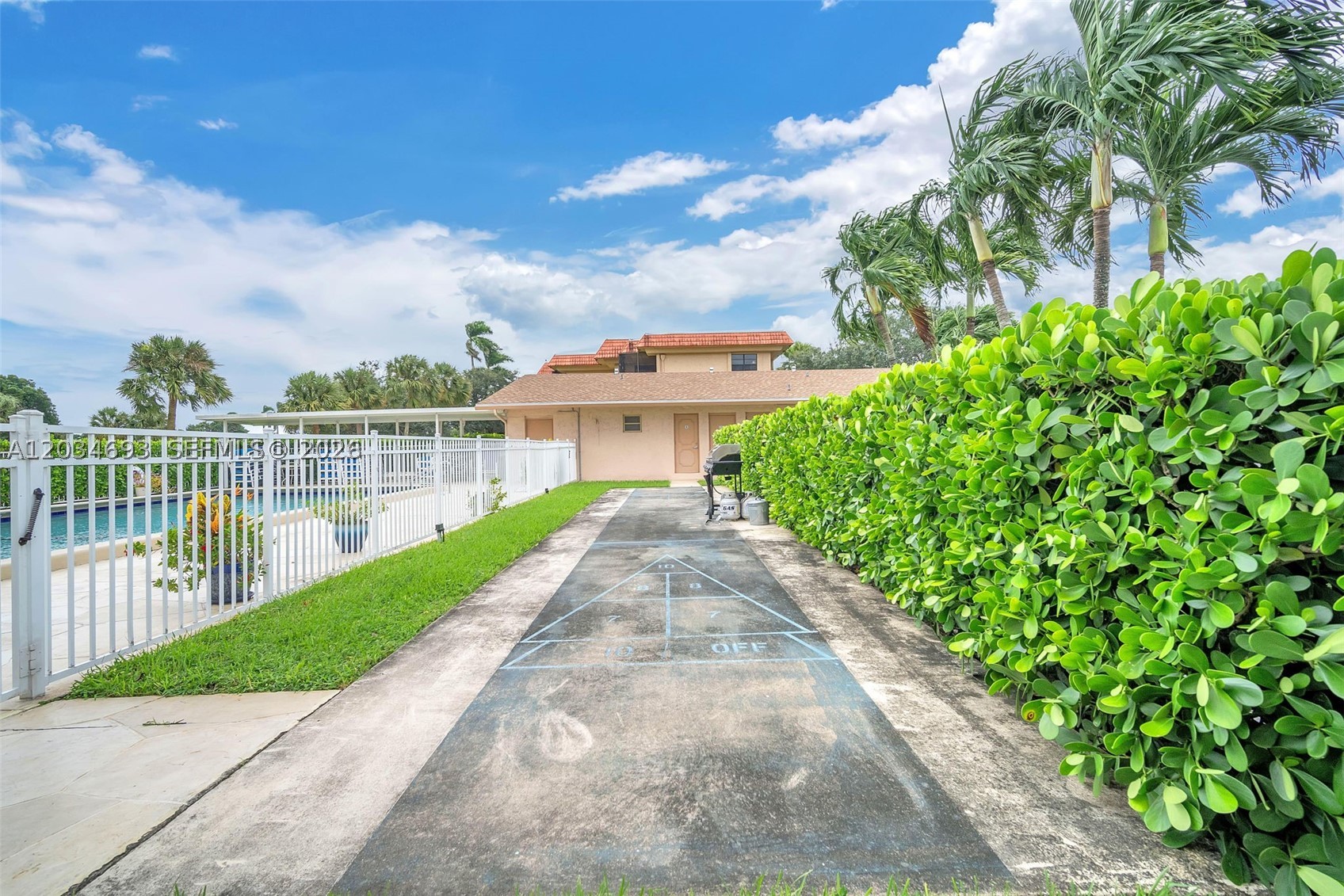 CORONADO AT JACARANDA PHA - Residential