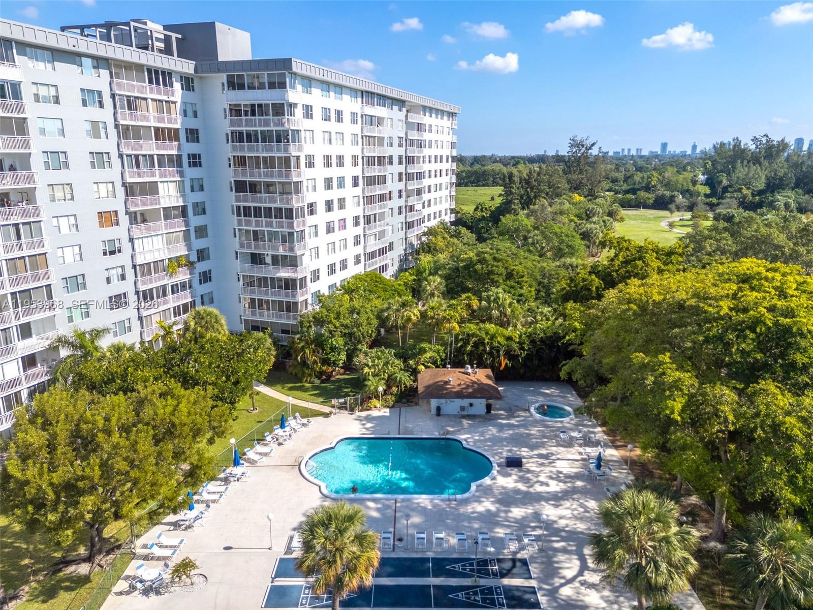 HILLCREST EAST NO 25 COND - Residential