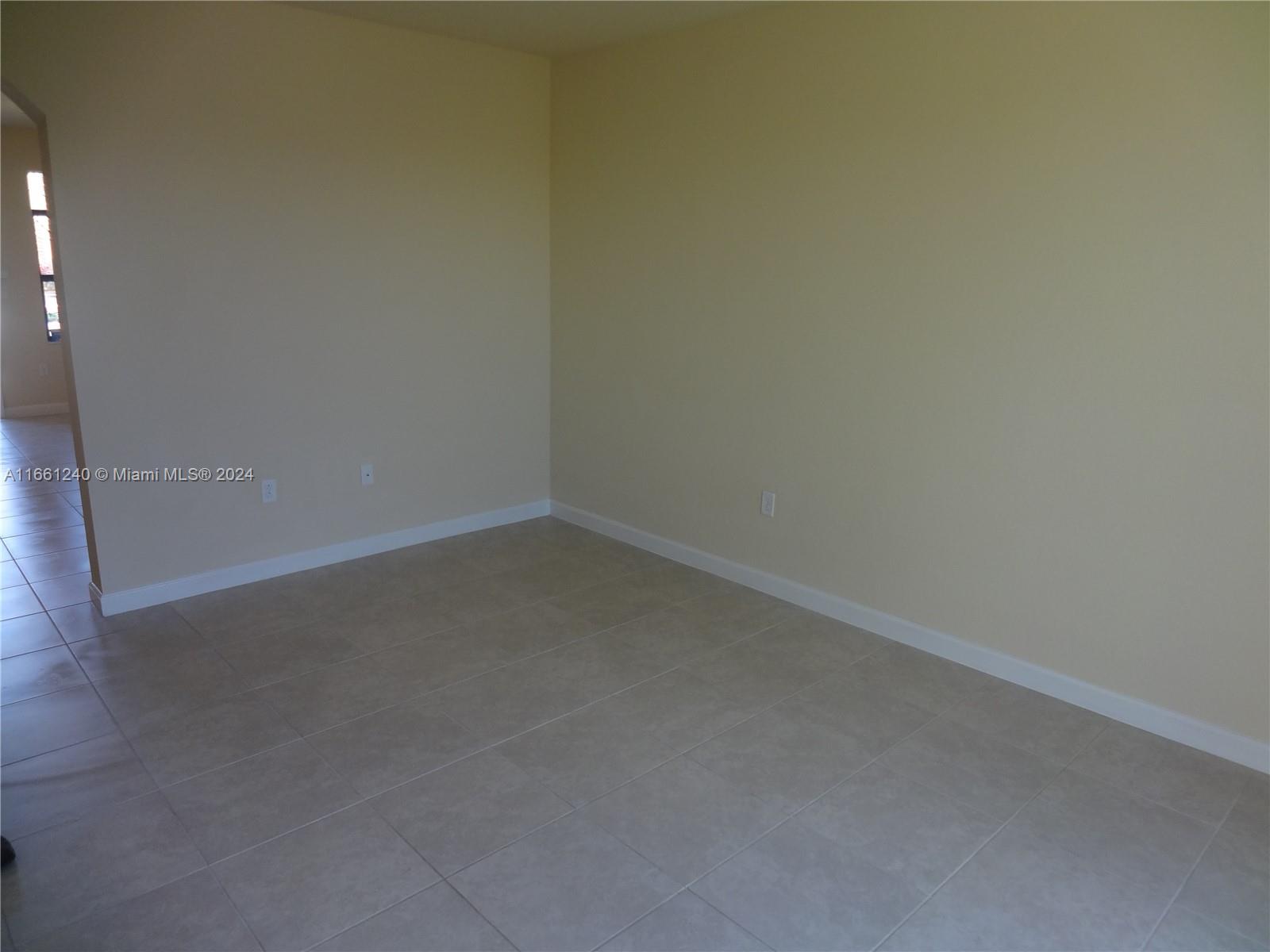 SILVER PALM WEST - Residential Lease