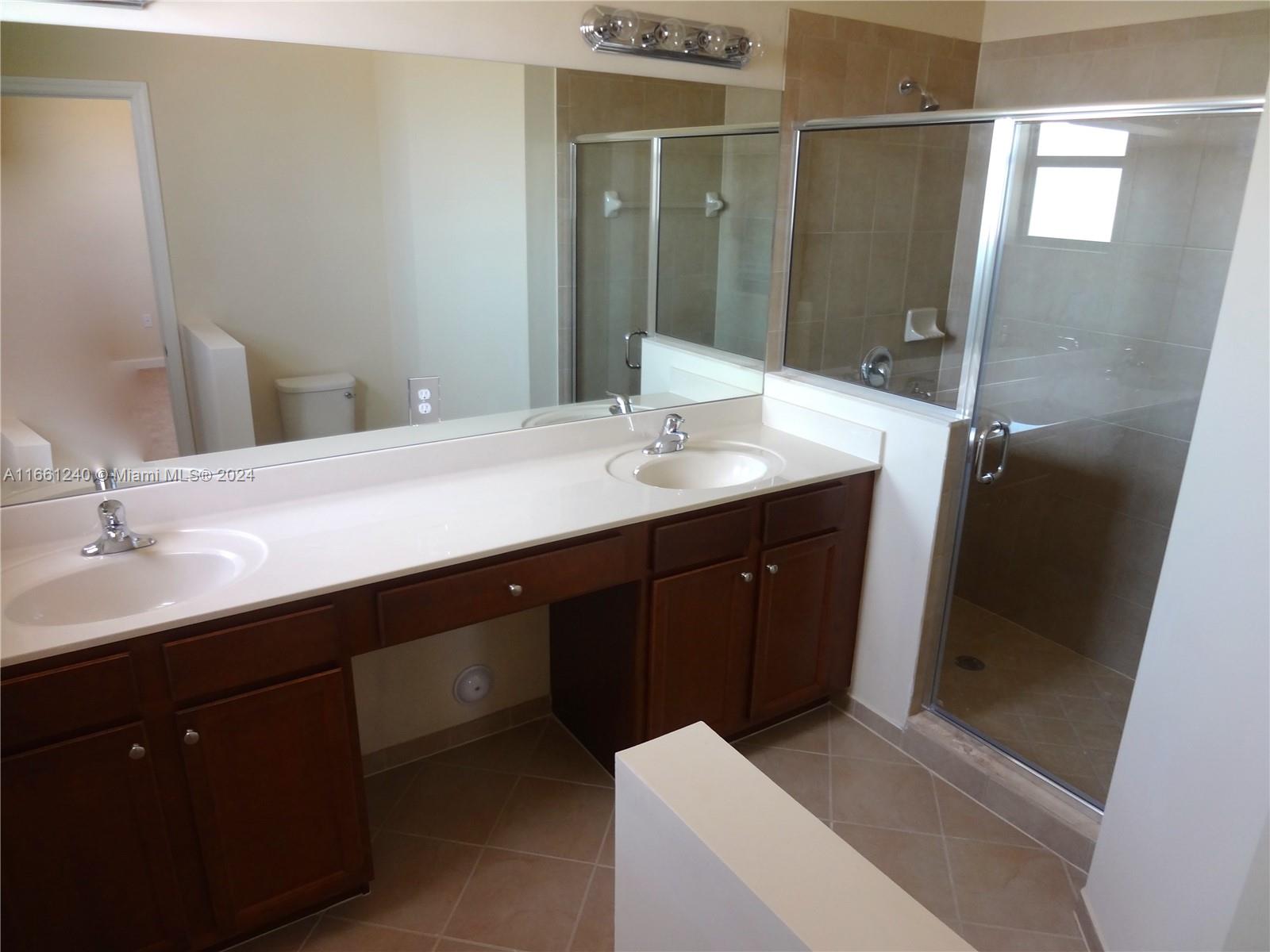 SILVER PALM WEST - Residential Lease