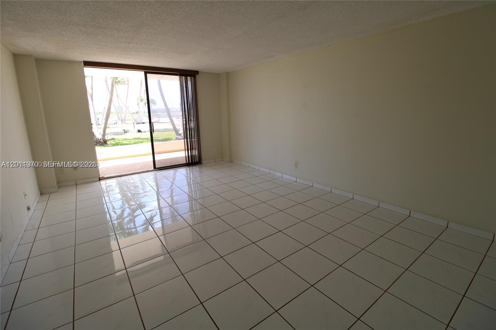 SAILBOAT CAY CONDO - Residential