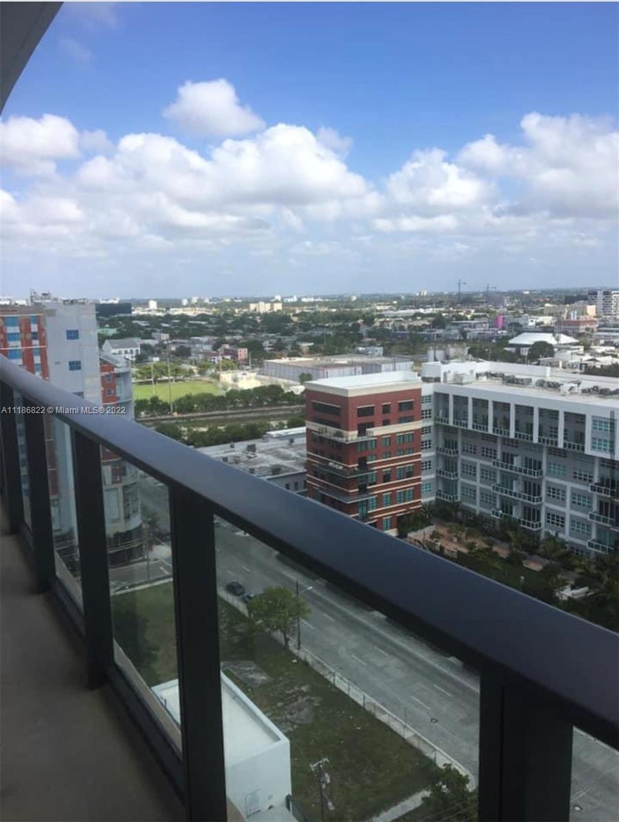 CANVAS CONDO - Residential