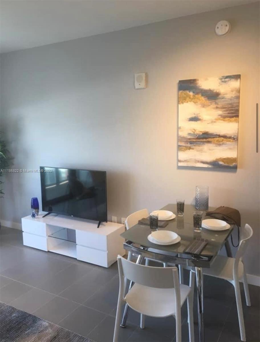 CANVAS CONDO - Residential