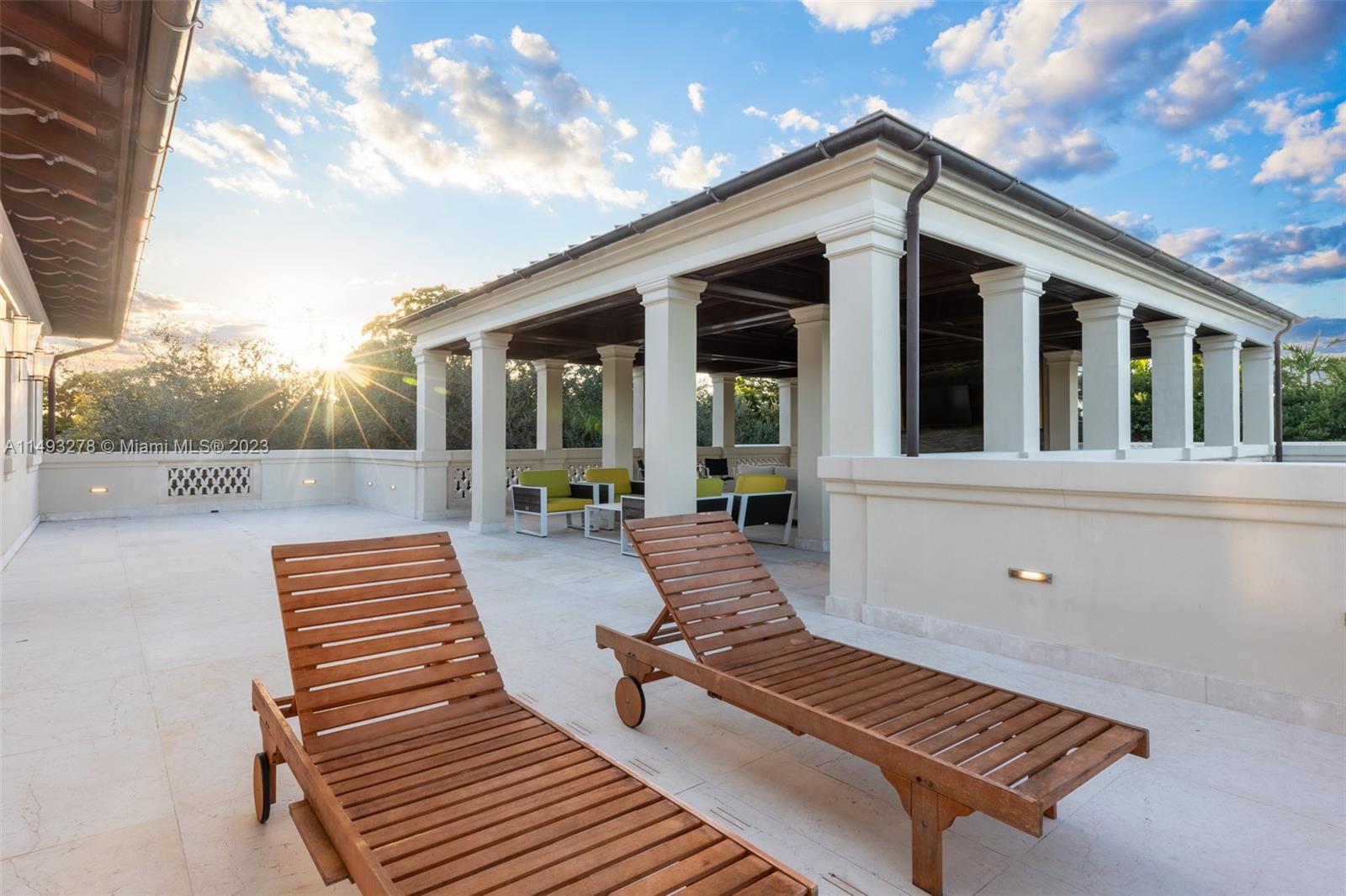 CORAL GABLES RIVIERA SEC - Residential
