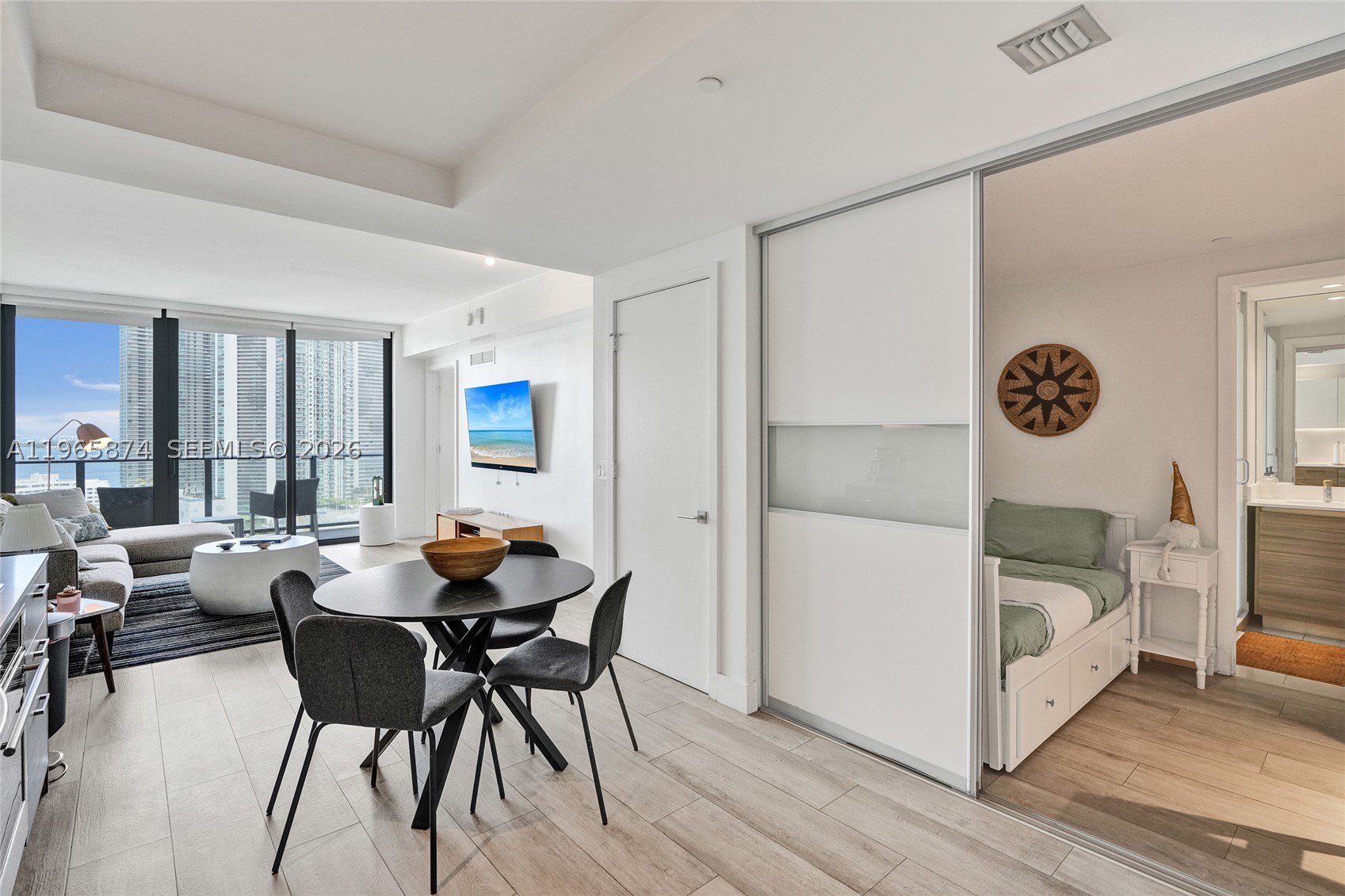 3401 MIDTOWN CONDO - Residential