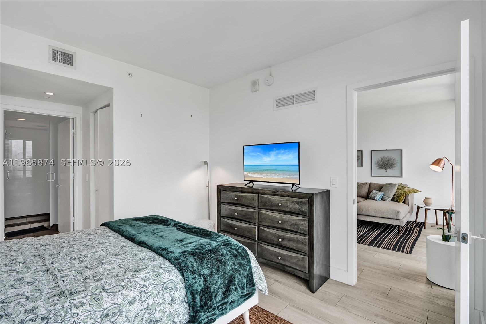 3401 MIDTOWN CONDO - Residential