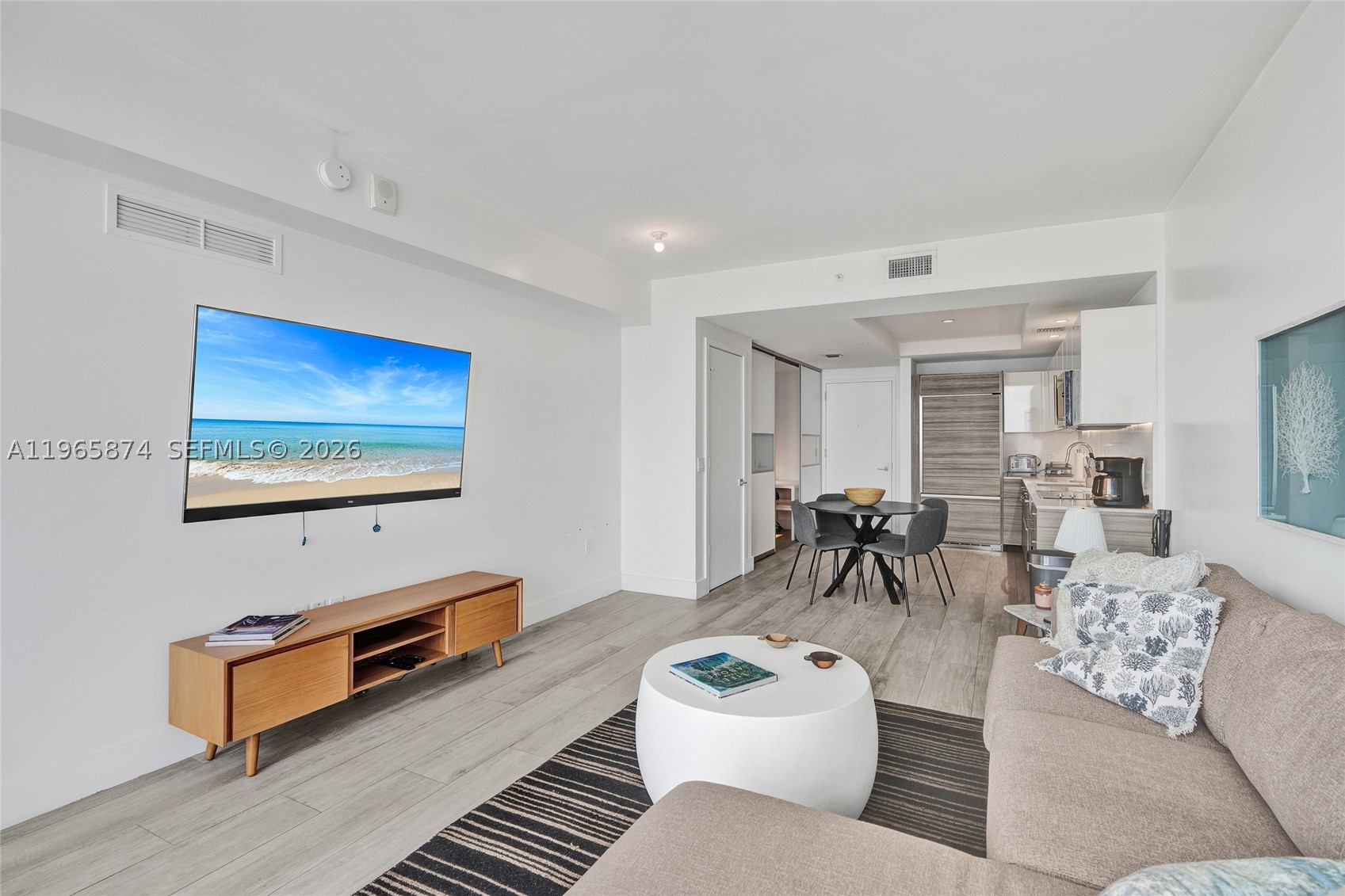 3401 MIDTOWN CONDO - Residential