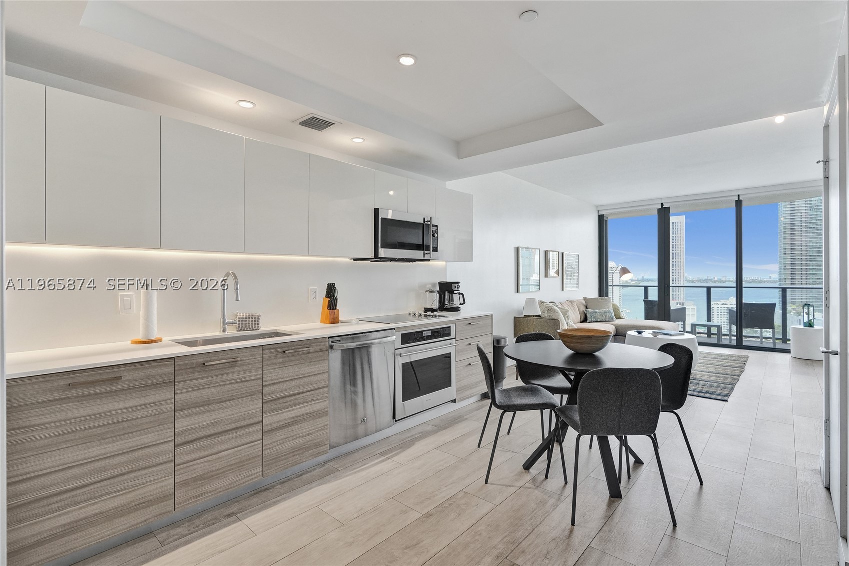 3401 MIDTOWN CONDO - Residential