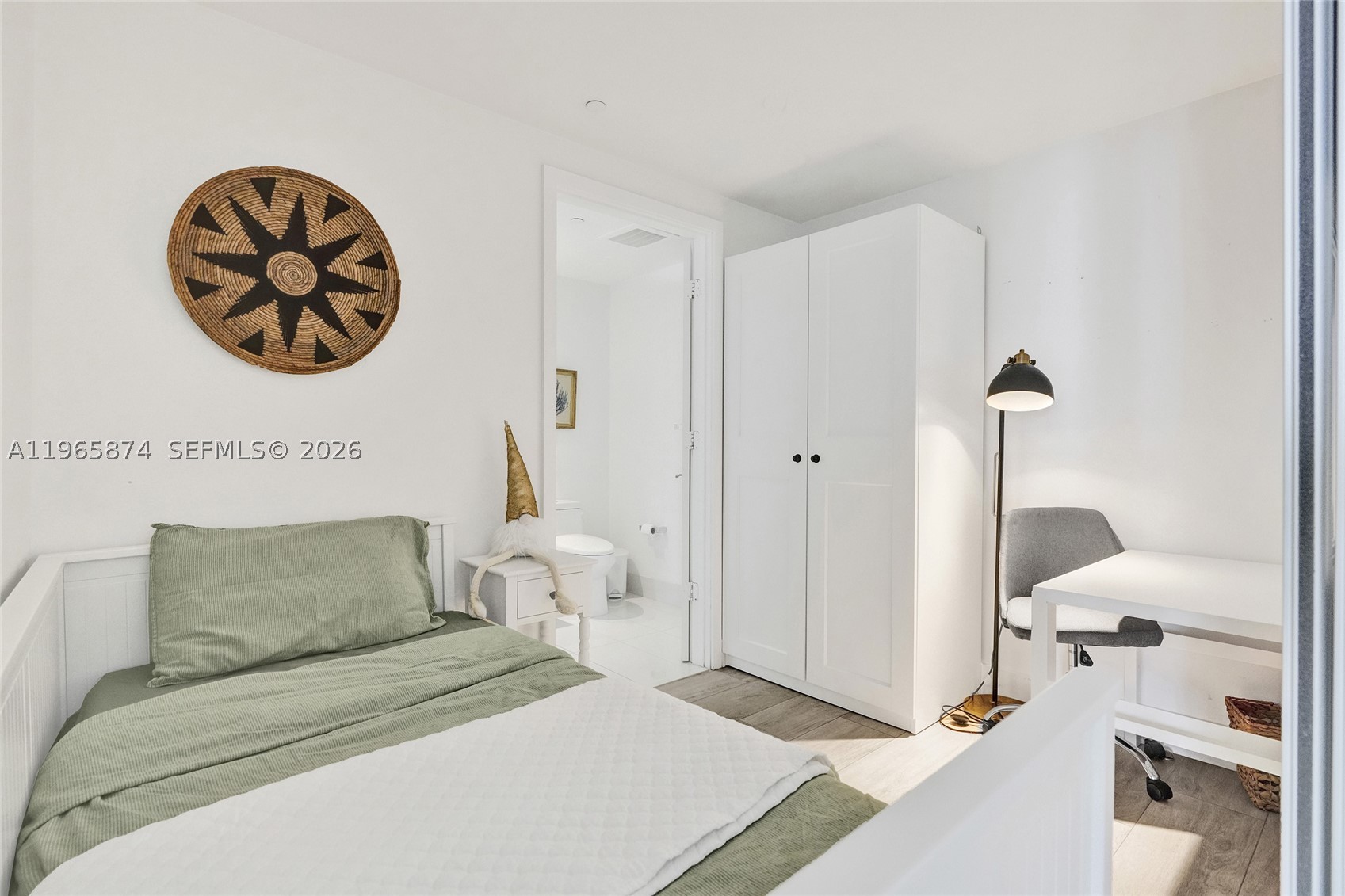 3401 MIDTOWN CONDO - Residential