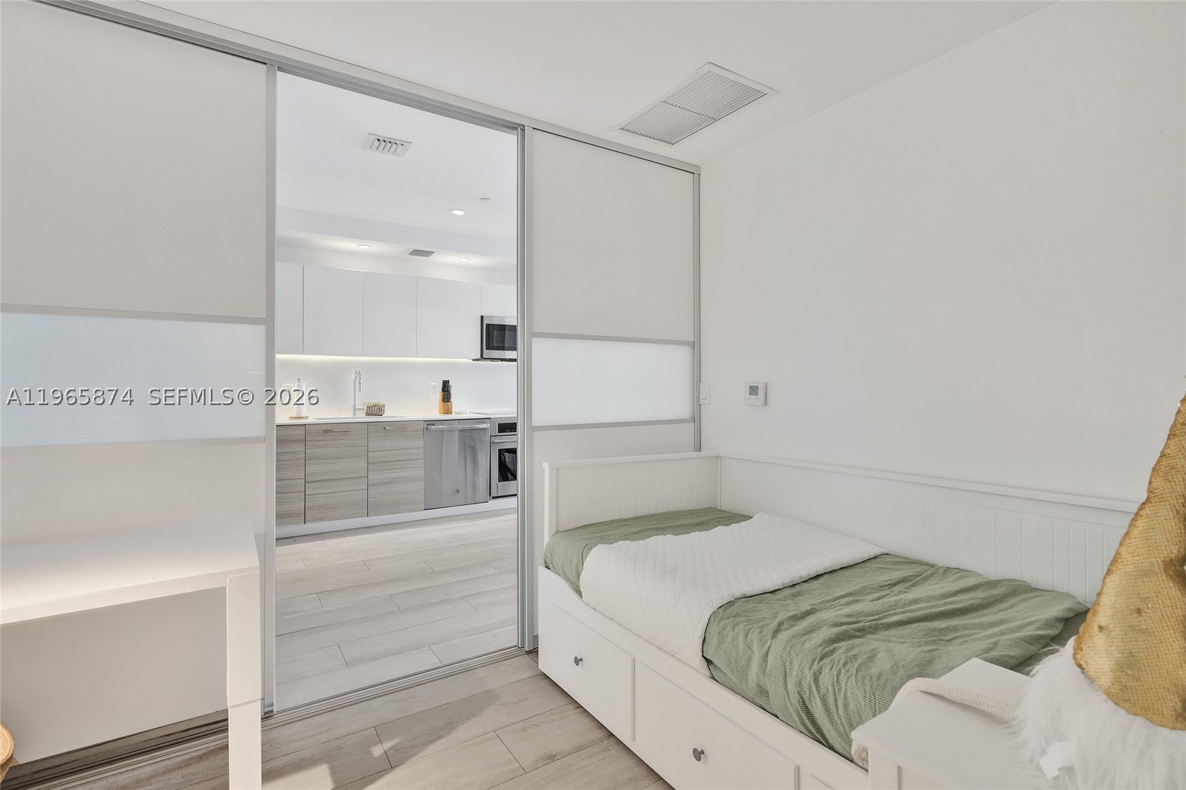 3401 MIDTOWN CONDO - Residential