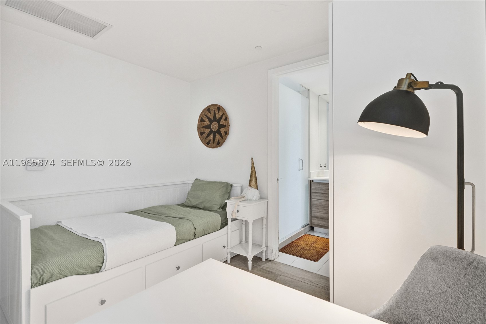 3401 MIDTOWN CONDO - Residential
