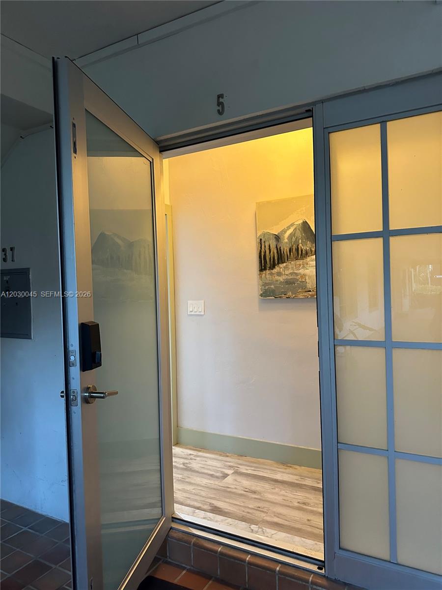 NORMANDY SHORES APTS COND - Residential Lease