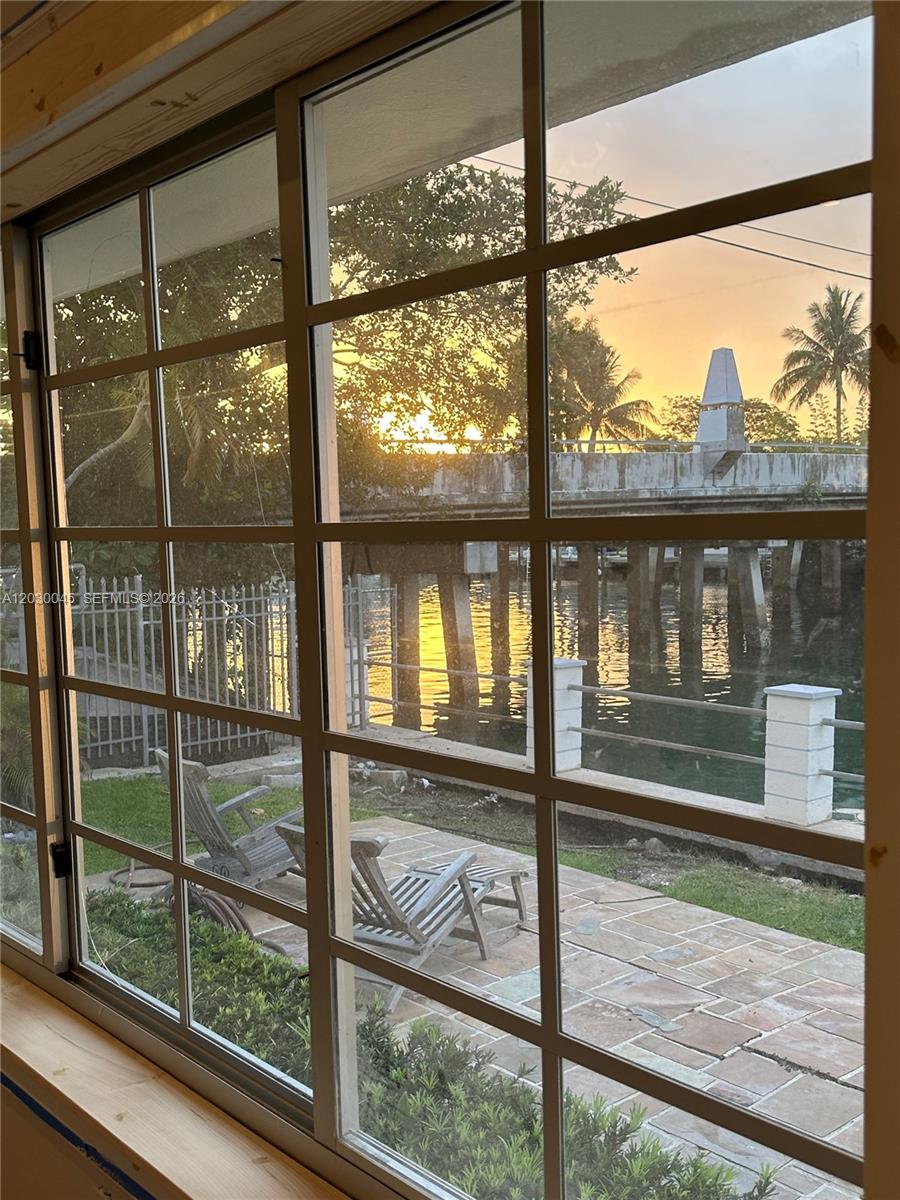 NORMANDY SHORES APTS COND - Residential Lease