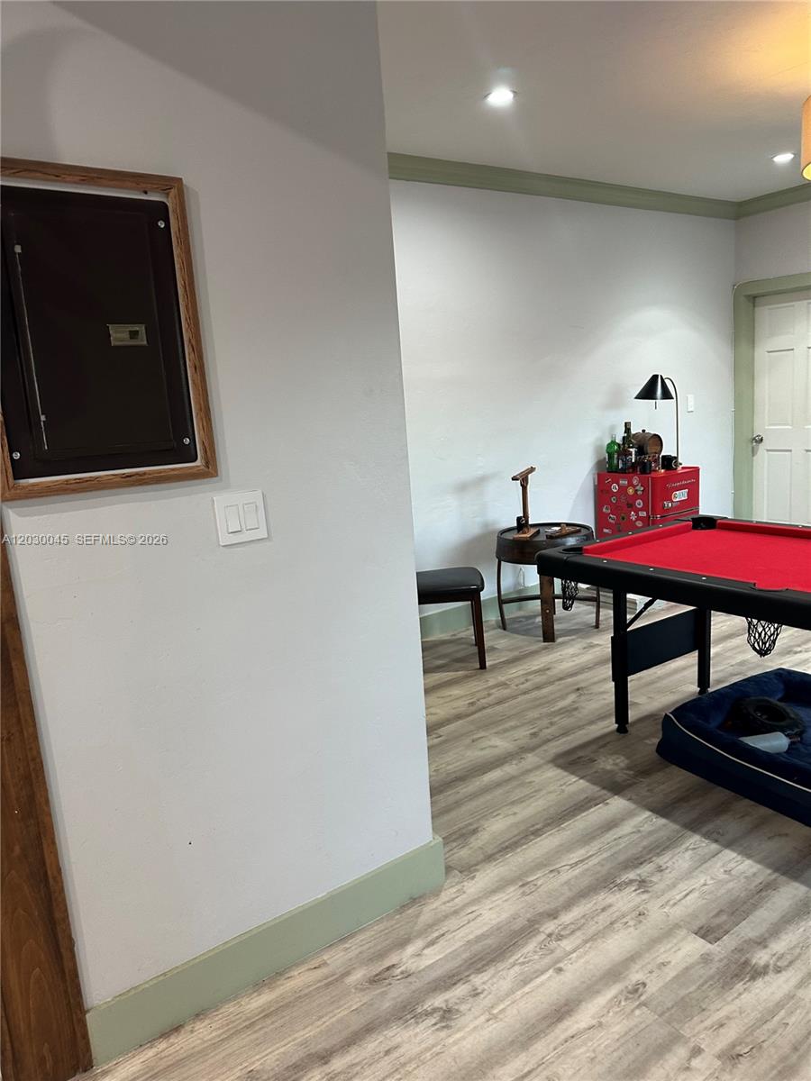 NORMANDY SHORES APTS COND - Residential Lease