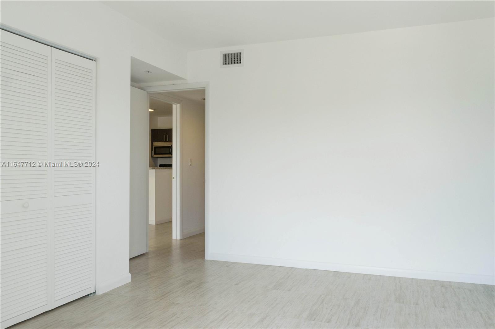 GABLES EAST APARTMENTS - Residential Lease