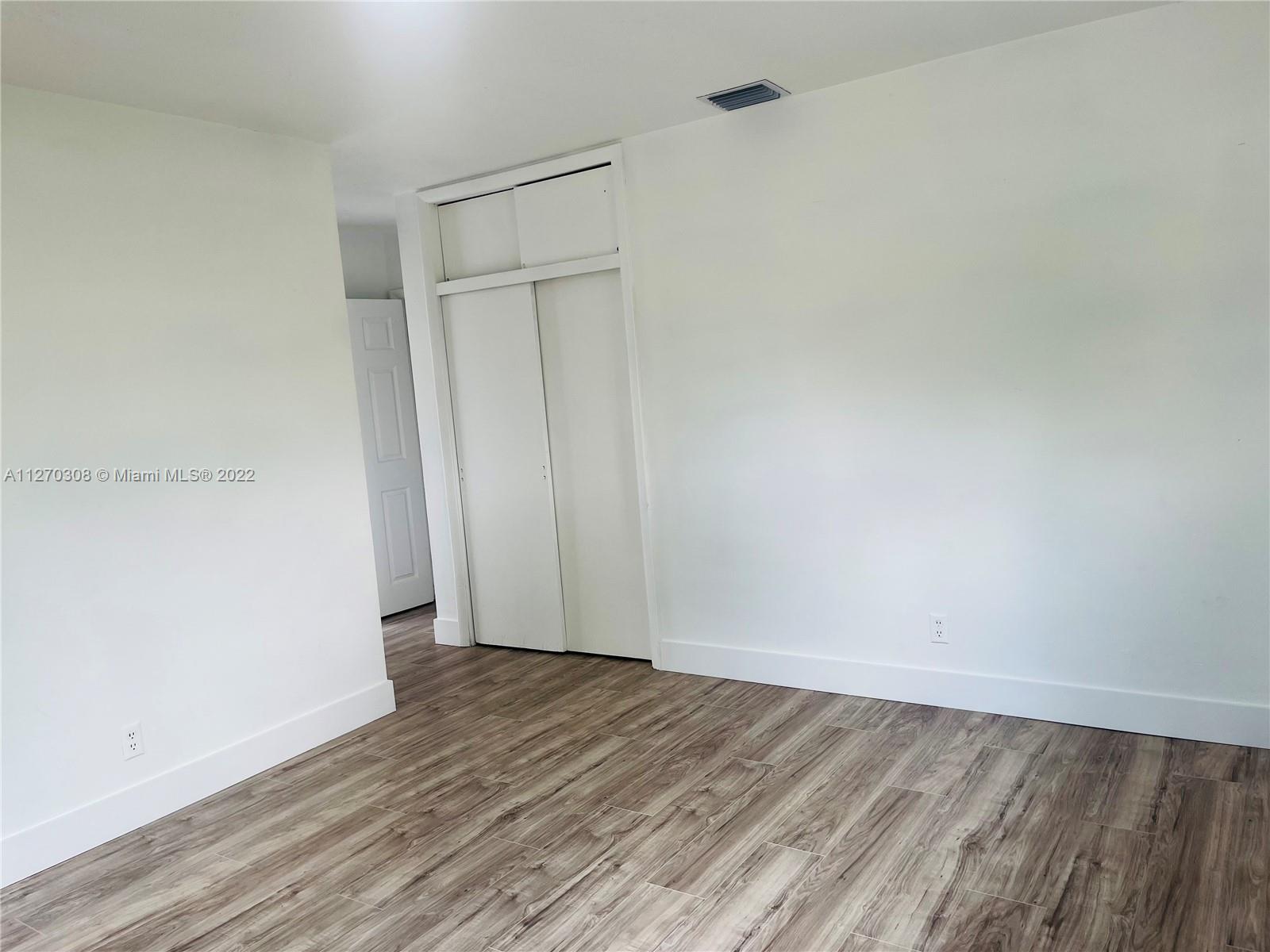 MELROSE MANOR - Residential