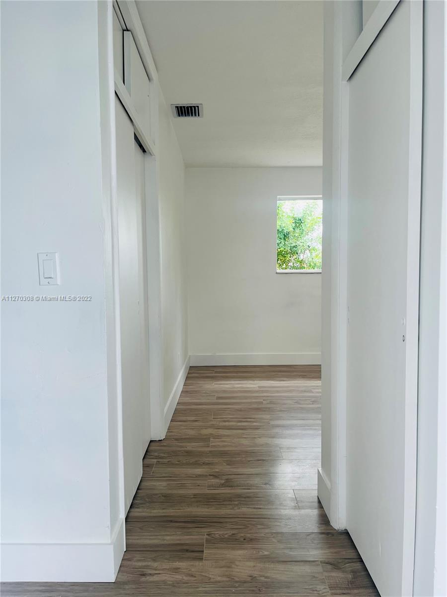 MELROSE MANOR - Residential
