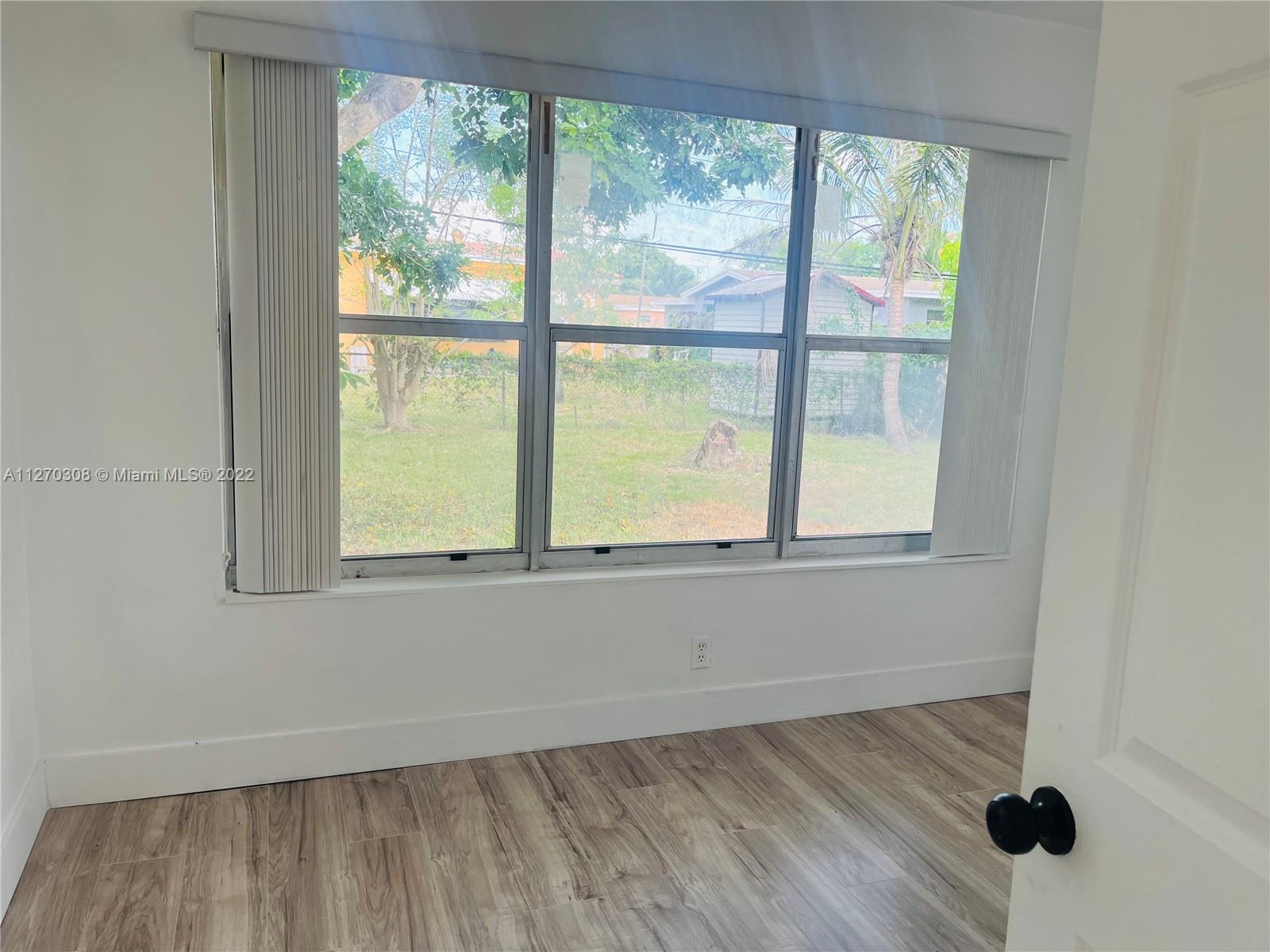 MELROSE MANOR - Residential