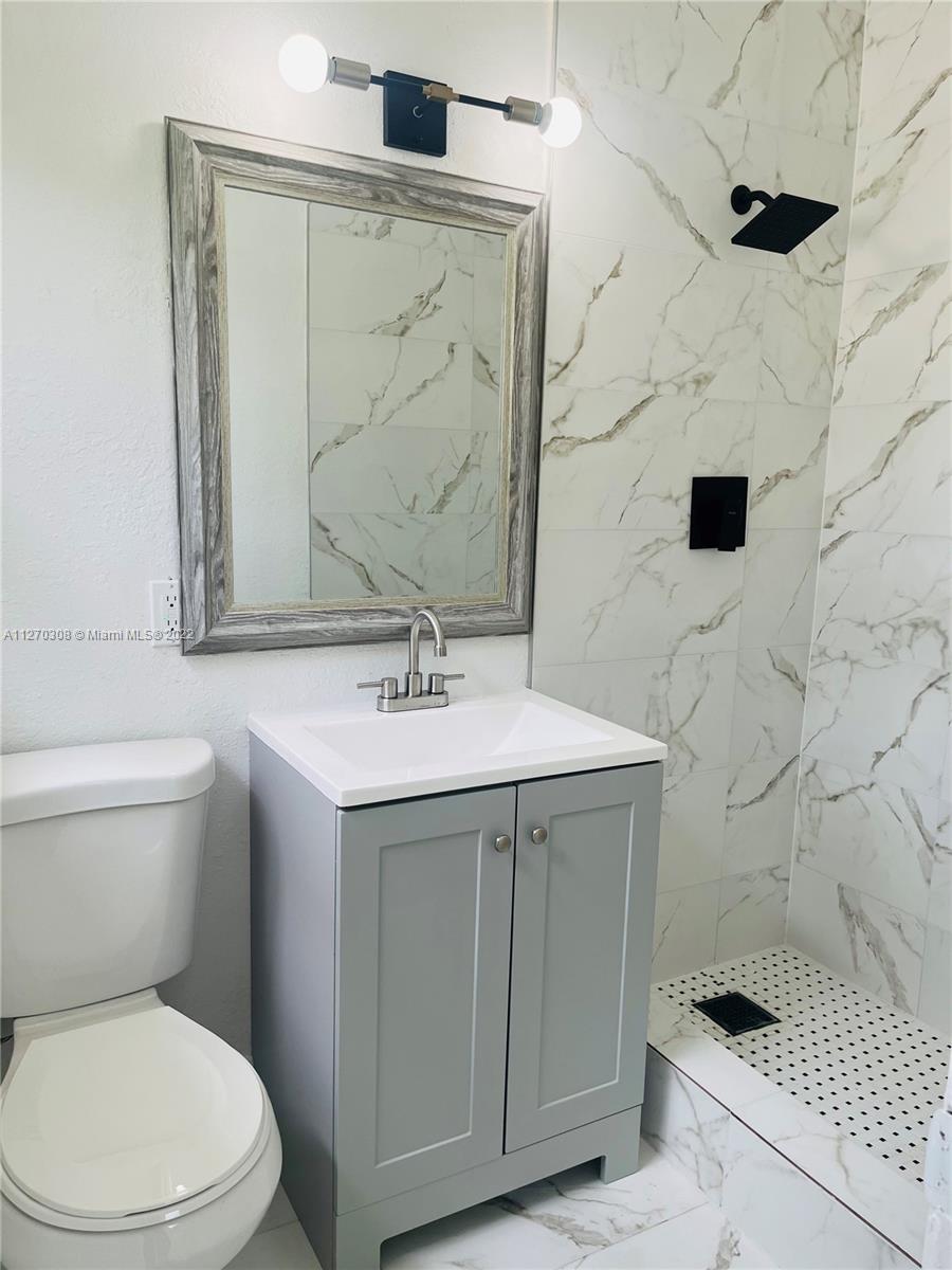MELROSE MANOR - Residential