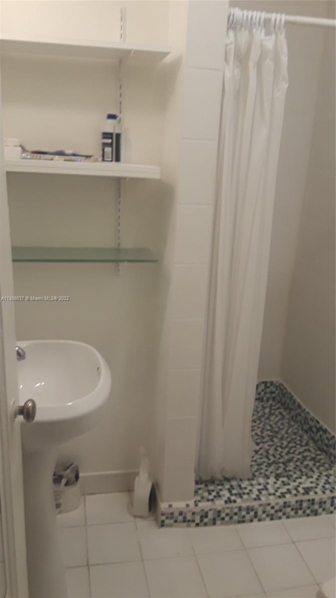 WATERWAYS CONDO BLDG A - Residential Lease