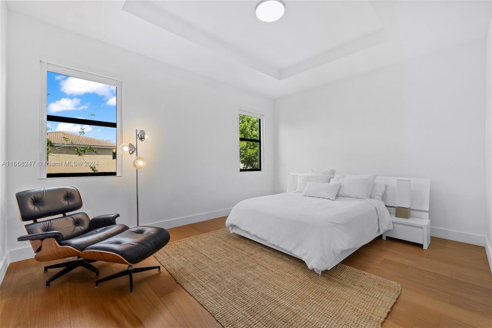 CHAMPION LAKES - Residential