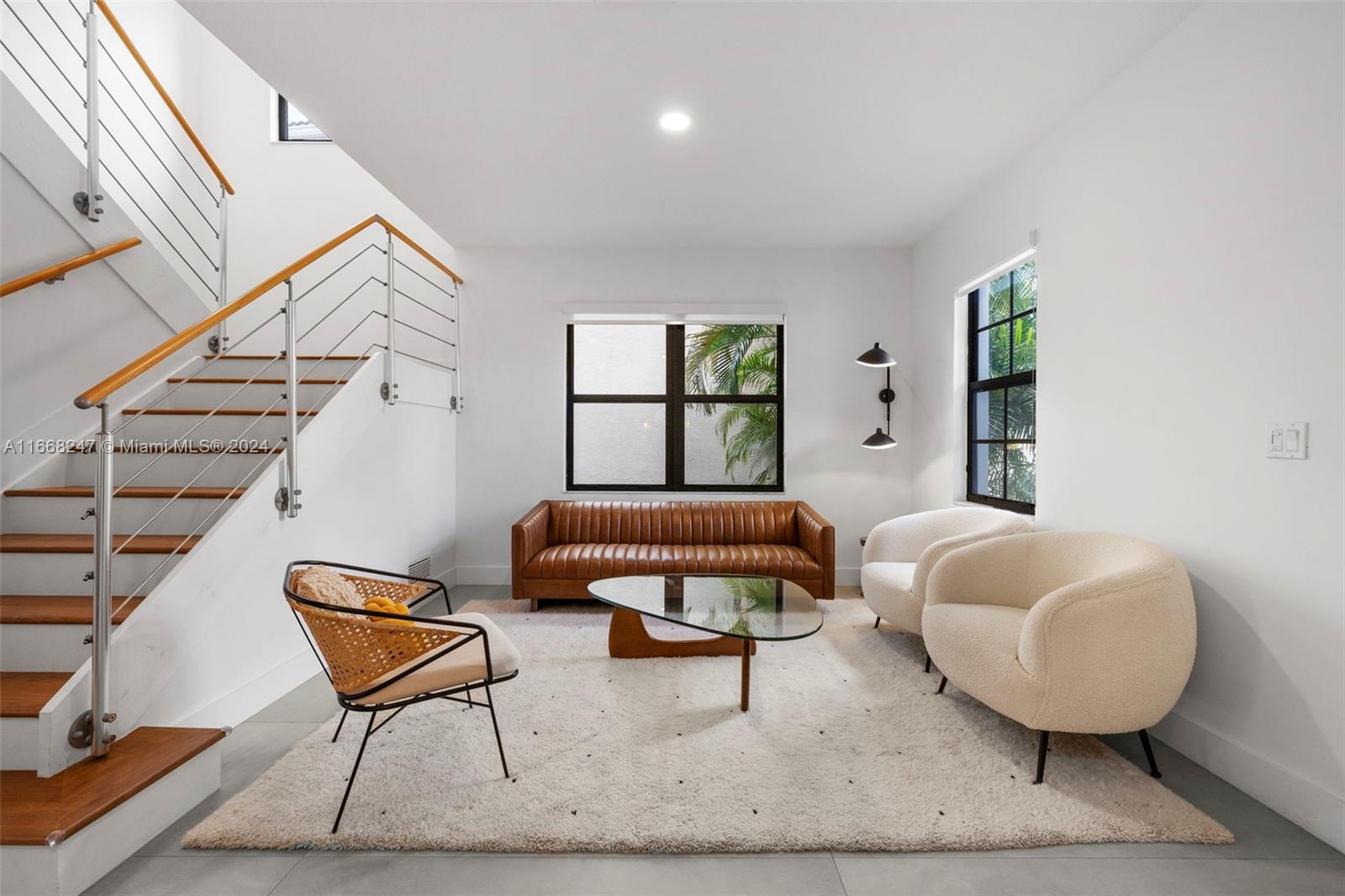 CHAMPION LAKES - Residential