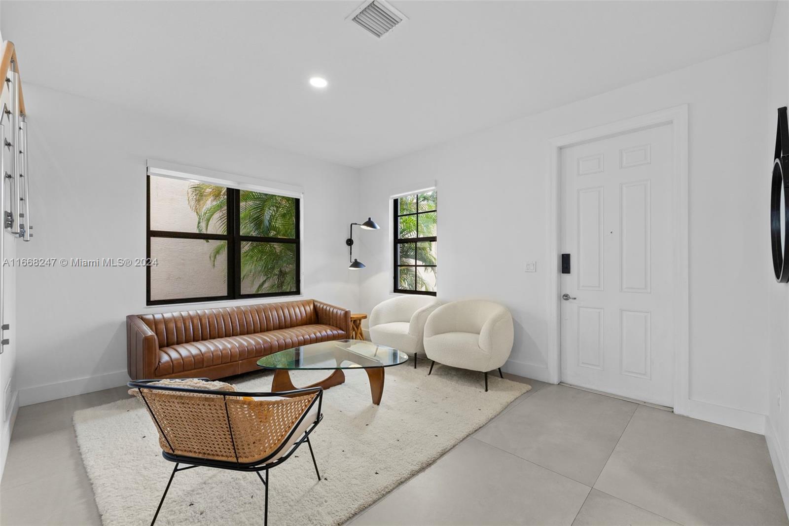 CHAMPION LAKES - Residential