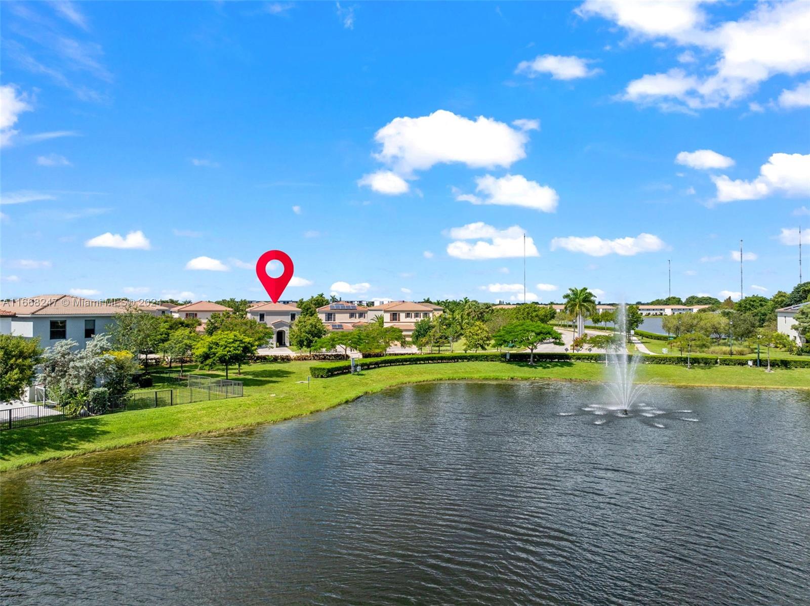 CHAMPION LAKES - Residential