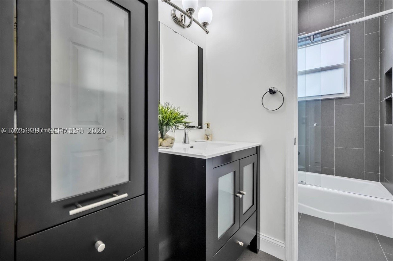 RIVIERA ISLES I - Residential