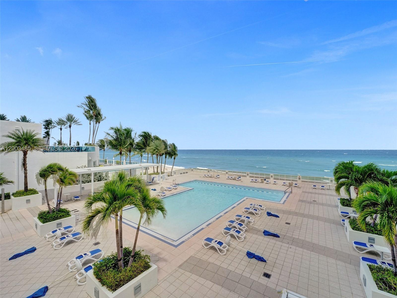 AQUARIUS CONDO - Residential