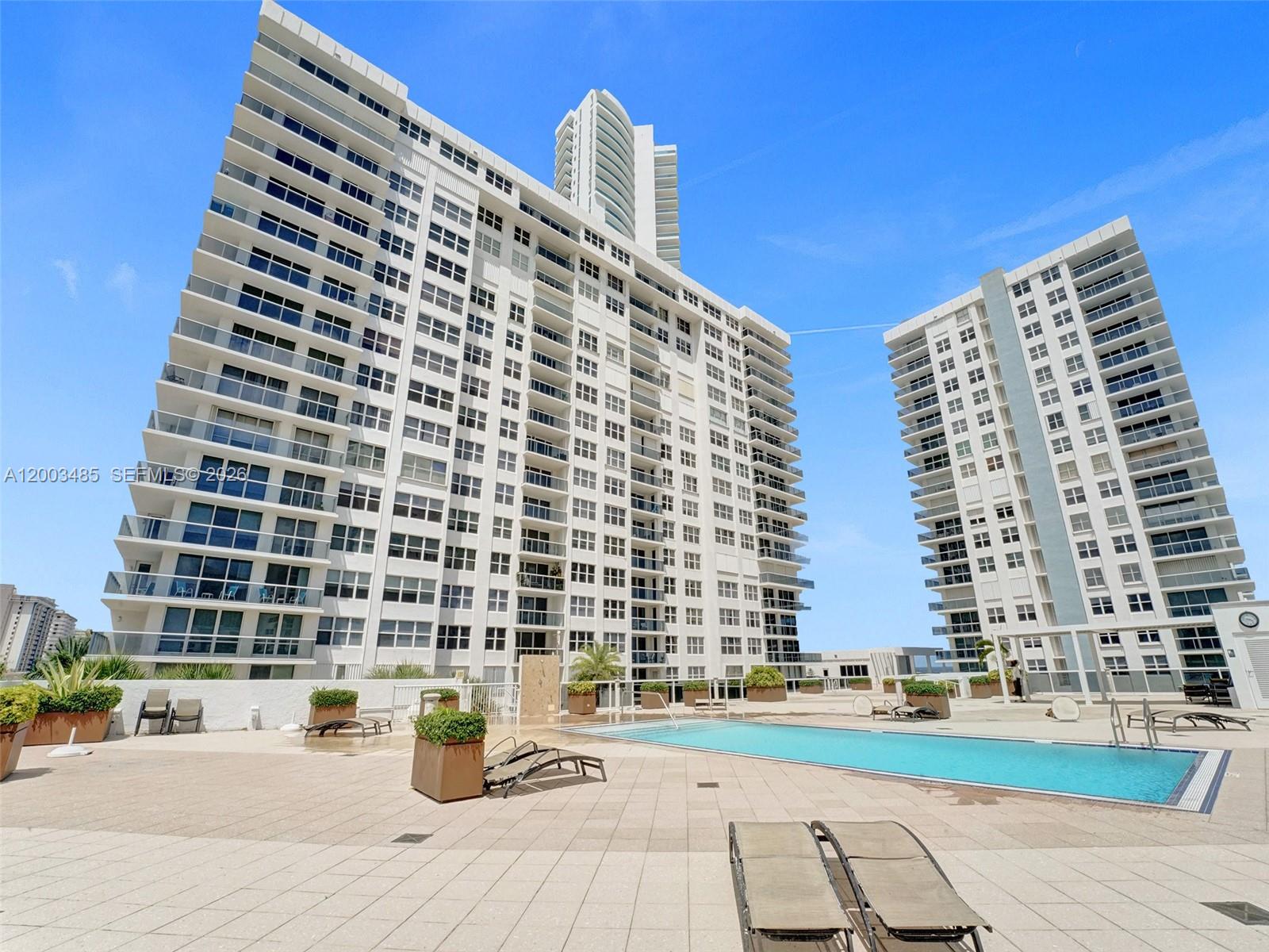AQUARIUS CONDO - Residential