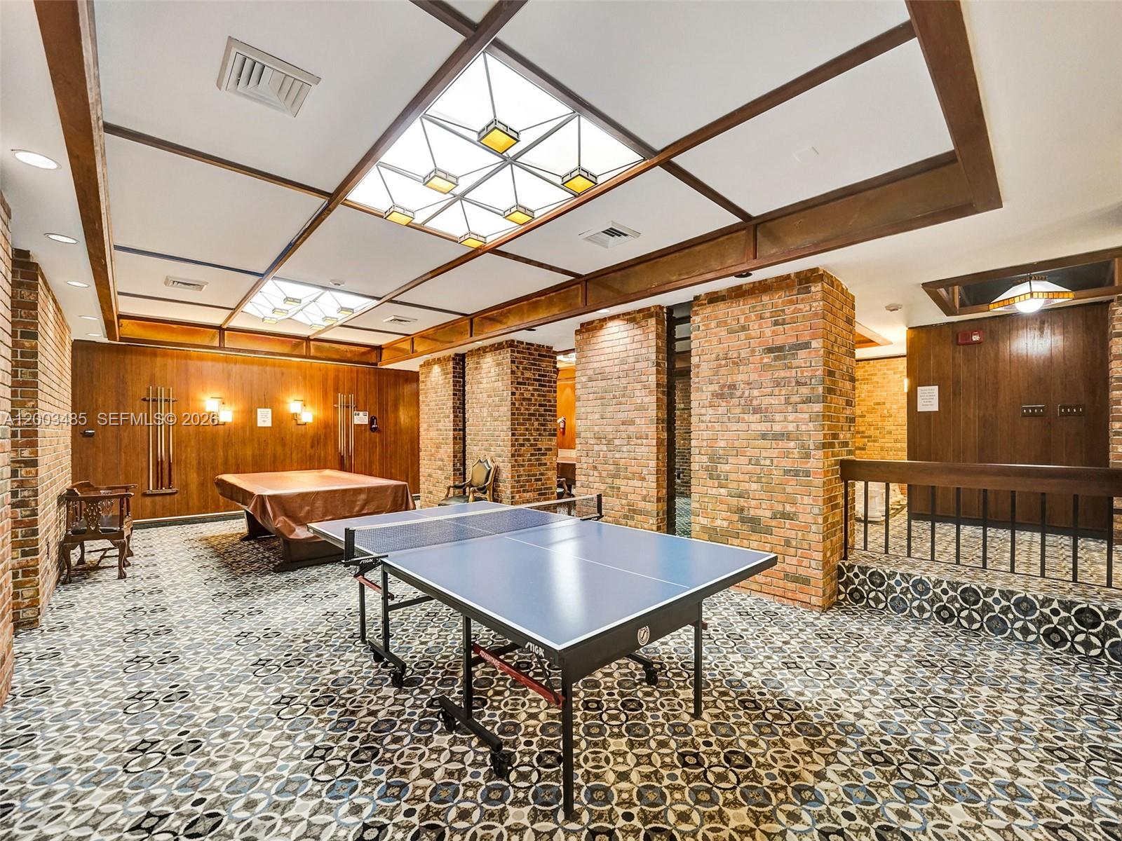 AQUARIUS CONDO - Residential