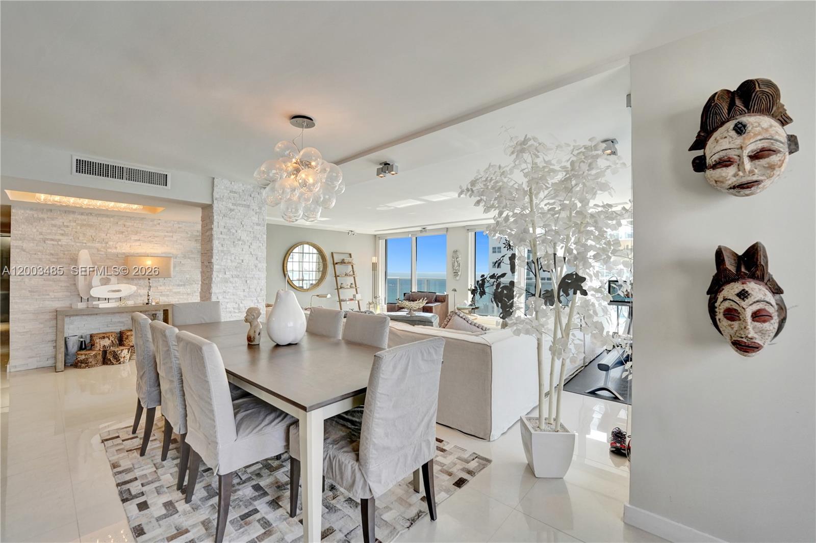 AQUARIUS CONDO - Residential