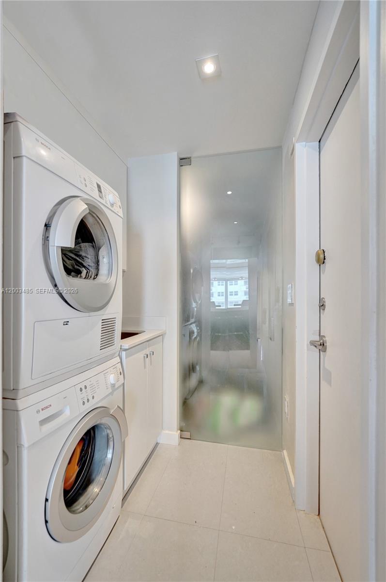 AQUARIUS CONDO - Residential