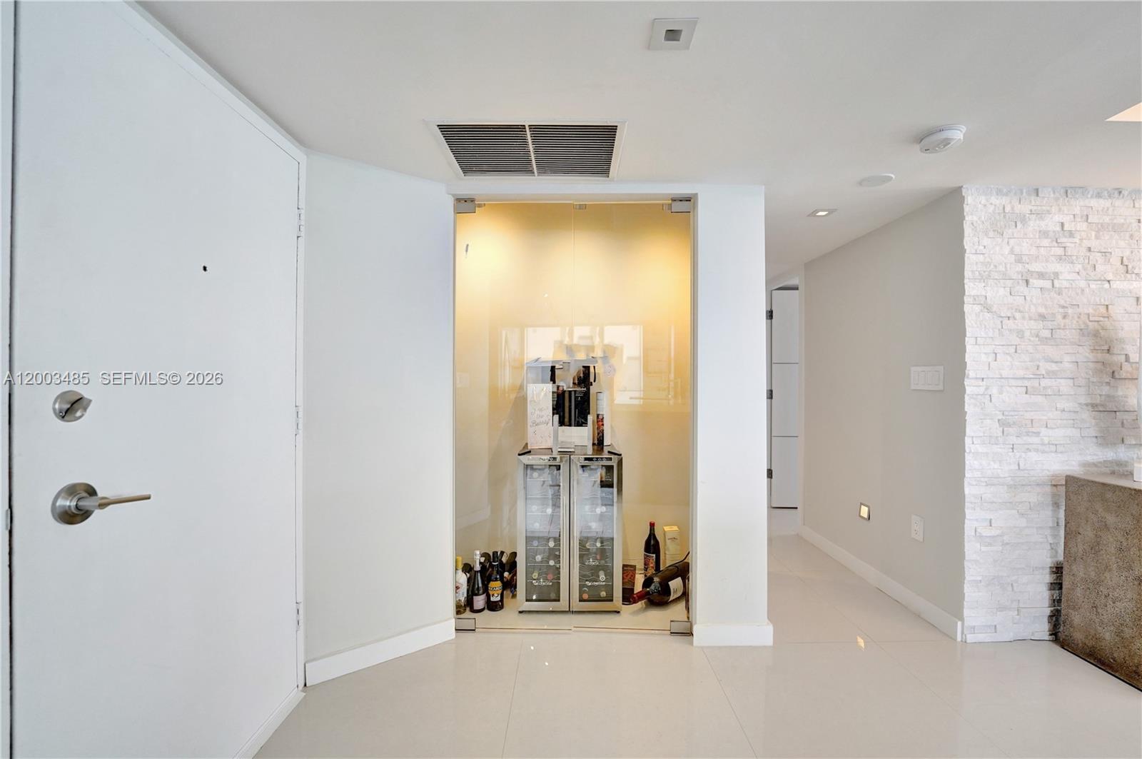 AQUARIUS CONDO - Residential