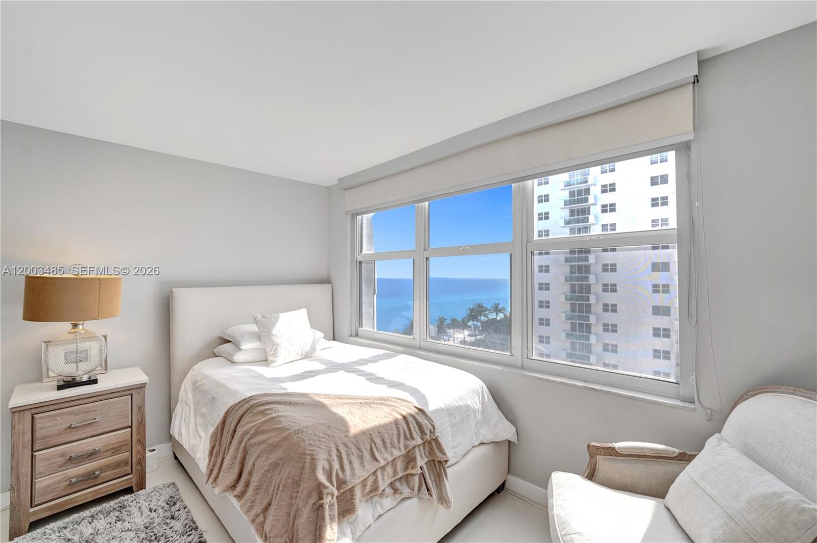 AQUARIUS CONDO - Residential