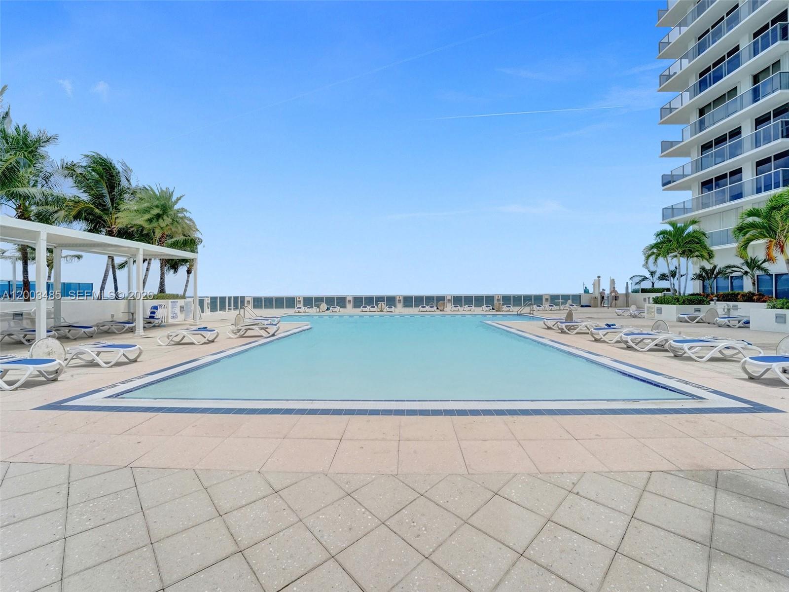 AQUARIUS CONDO - Residential