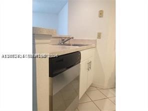 CORAL KEY CONDO - Residential Lease