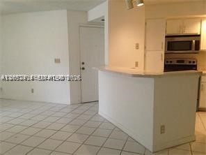 CORAL KEY CONDO - Residential Lease