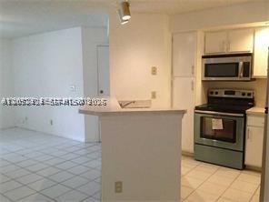 CORAL KEY CONDO - Residential Lease