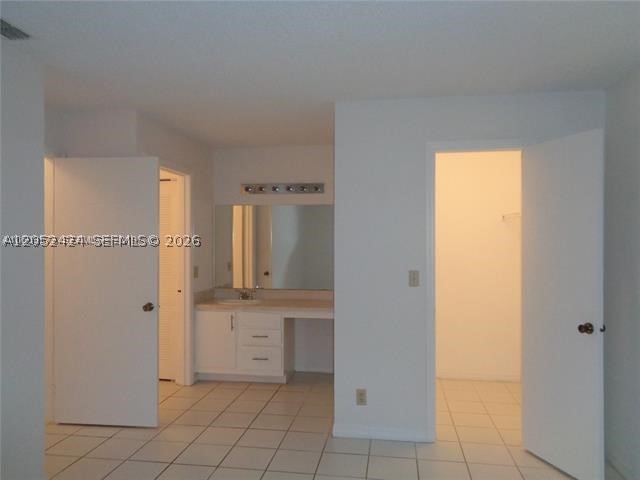 CORAL KEY CONDO - Residential Lease