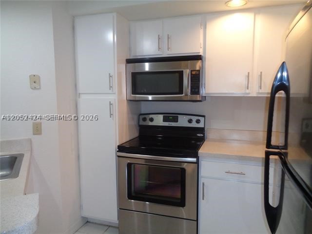 CORAL KEY CONDO - Residential Lease