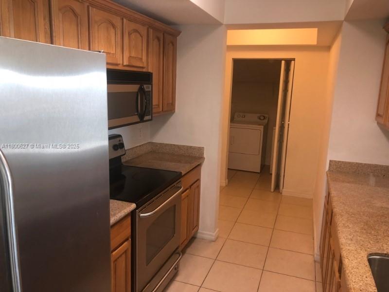 KEYSTONE PARK CONDO - Residential Lease
