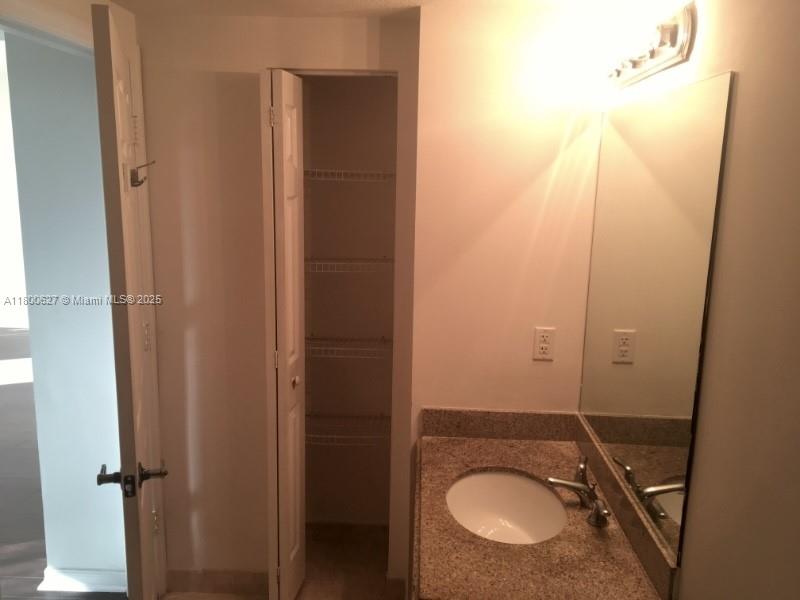 KEYSTONE PARK CONDO - Residential Lease