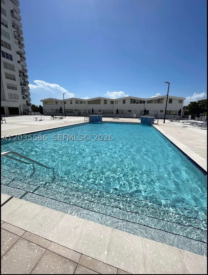 COMMODORE PLAZA CONDO - Residential Lease