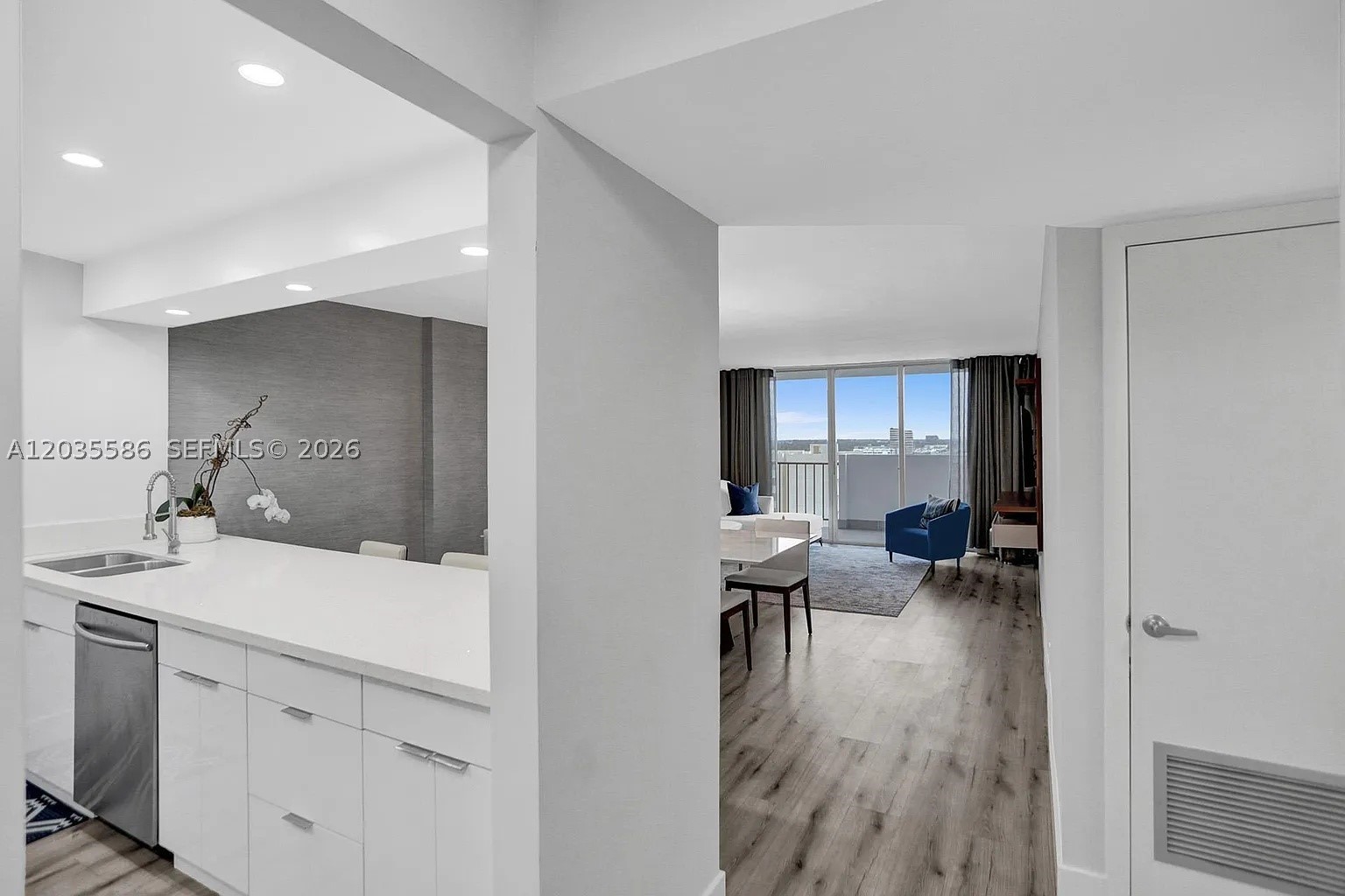 COMMODORE PLAZA CONDO - Residential Lease